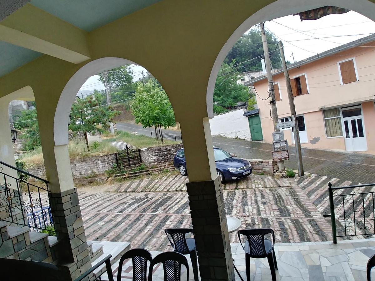 Guest House Urat Gjirokastër Eksteriør bilde